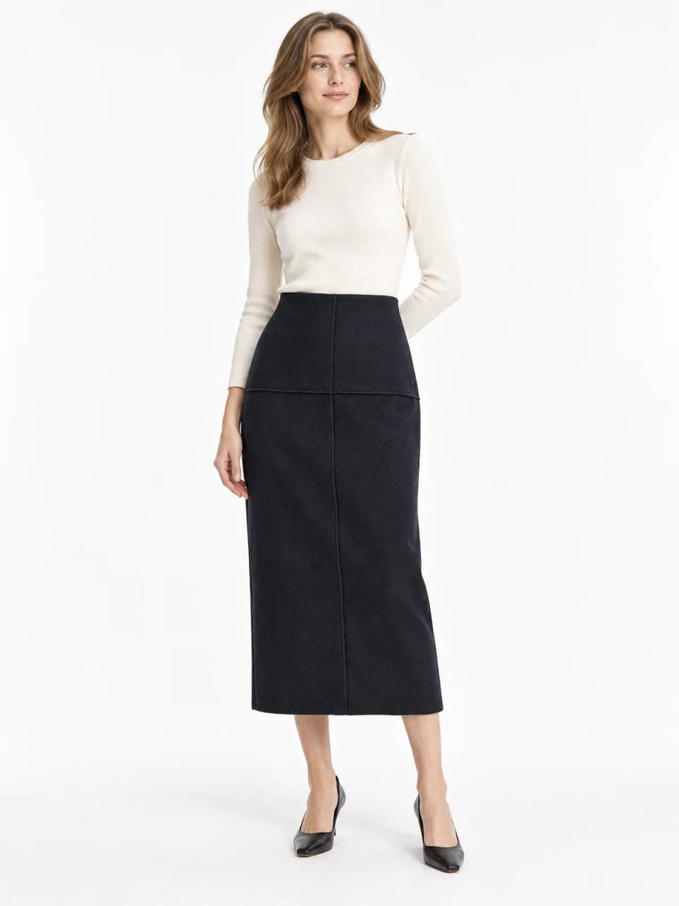 Falda midi marino, puesto, vista frontal